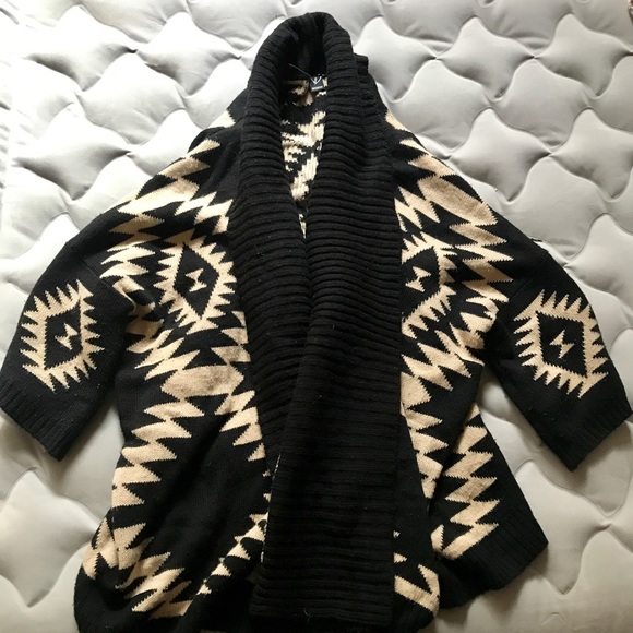 Windsor Sweaters - Windsor Tribal Cardigan